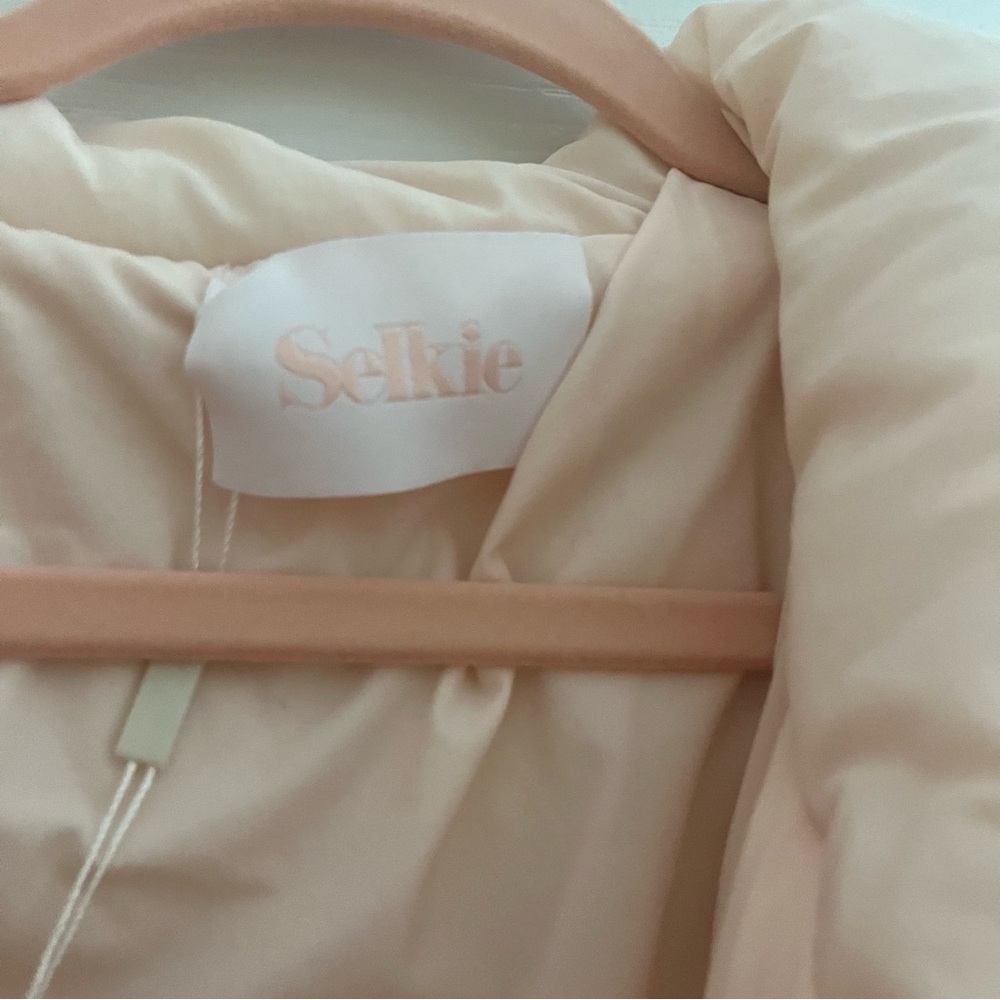 NWT Selkie The Castle Pink Marshmallow Puffer Coat - Picture 7 of 10